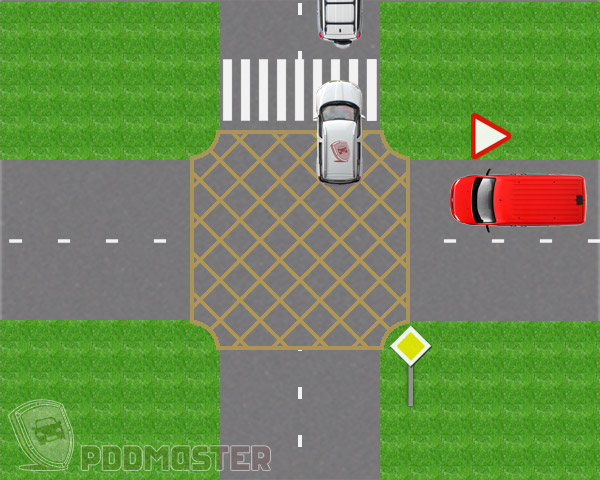 Пешеходный переход за перекрестком
