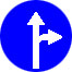 Знак 4.1.4 Движение прямо или направо